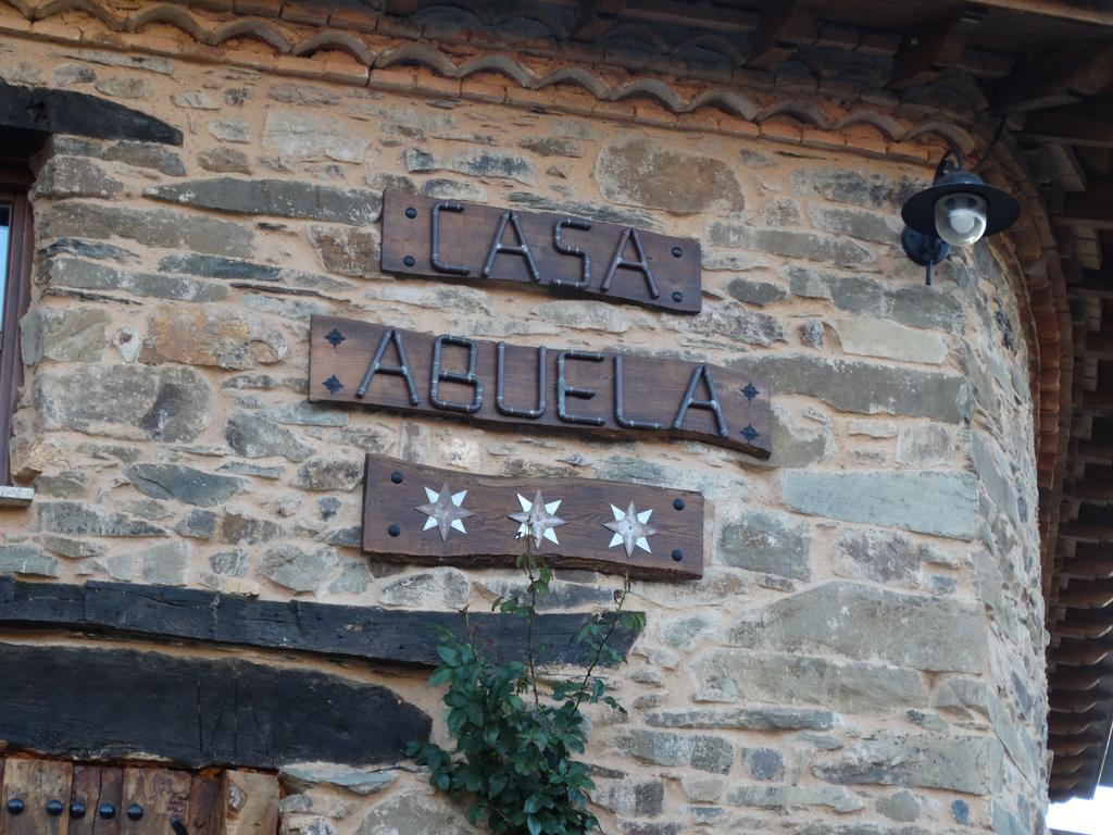 Gasthaus Casa Abuela ★★★ Grisuela Exterior foto