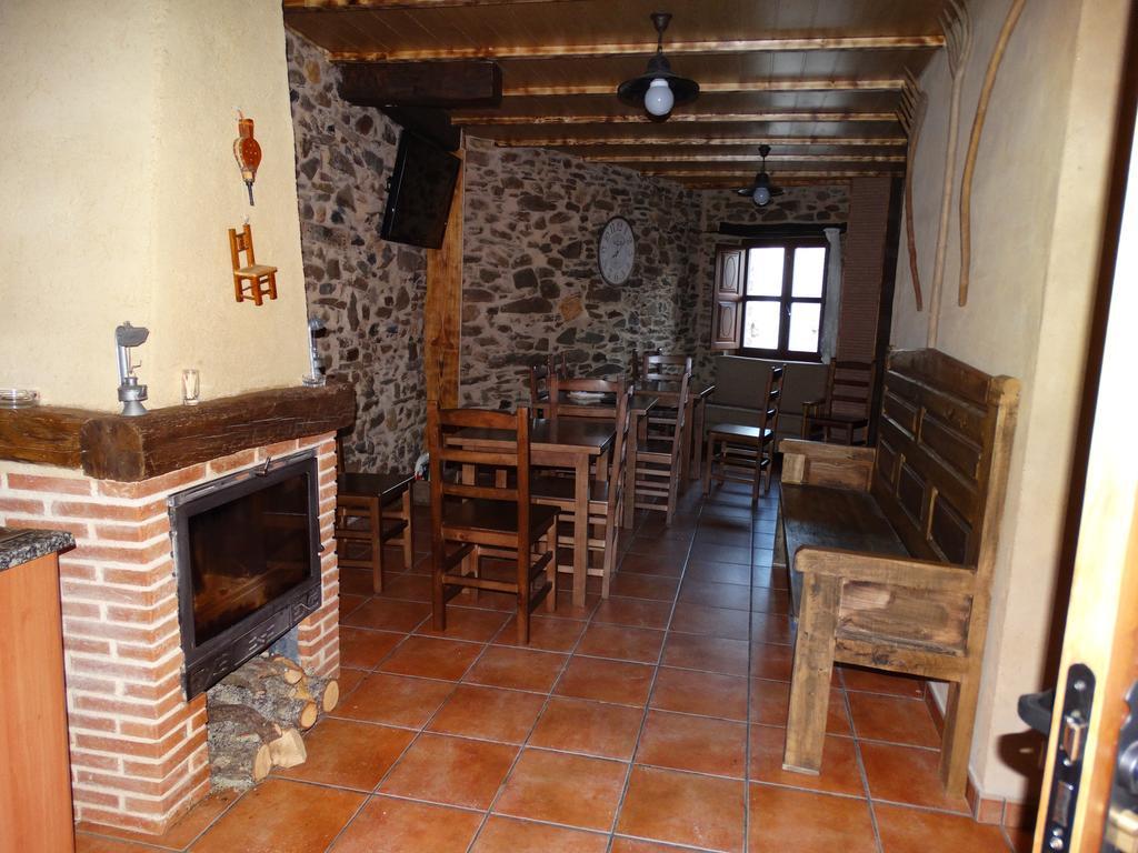 Gasthaus Casa Abuela ★★★ Grisuela Exterior foto